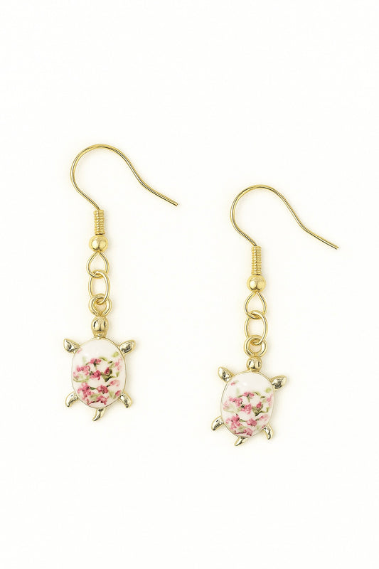 Tortue Rose des Lagons – Boucles d’oreilles dorées