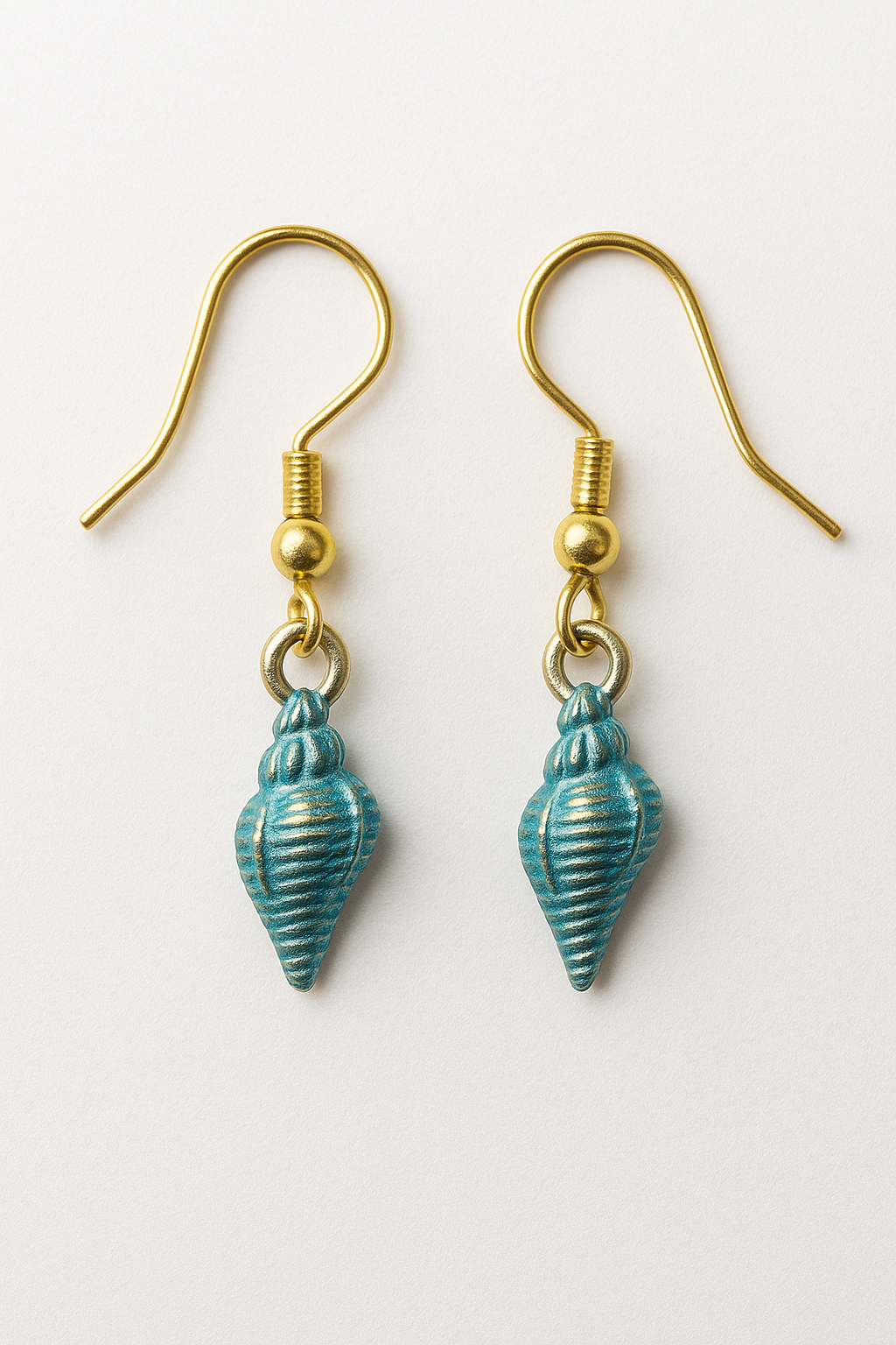 Coquillage - Boucles d’oreilles dorées